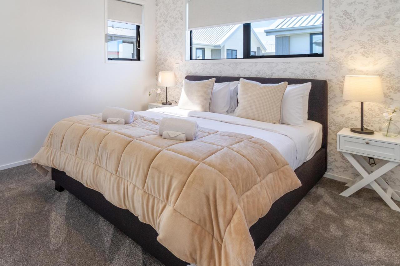 Beachside Bliss: 1 Bed 1 Bath Christchurch Dış mekan fotoğraf