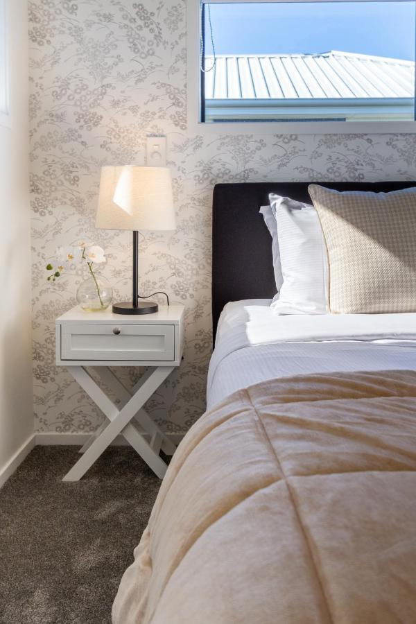Beachside Bliss: 1 Bed 1 Bath Christchurch Dış mekan fotoğraf