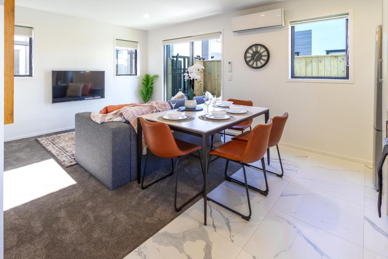 Beachside Bliss: 1 Bed 1 Bath Christchurch Dış mekan fotoğraf