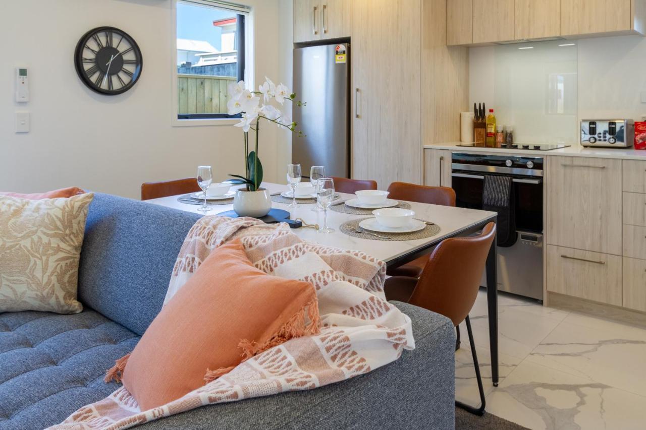 Beachside Bliss: 1 Bed 1 Bath Christchurch Dış mekan fotoğraf
