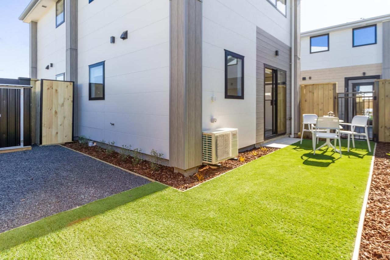 Beachside Bliss: 1 Bed 1 Bath Christchurch Dış mekan fotoğraf